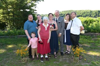 4c Mik Donna Wedding Family (02) [PF]